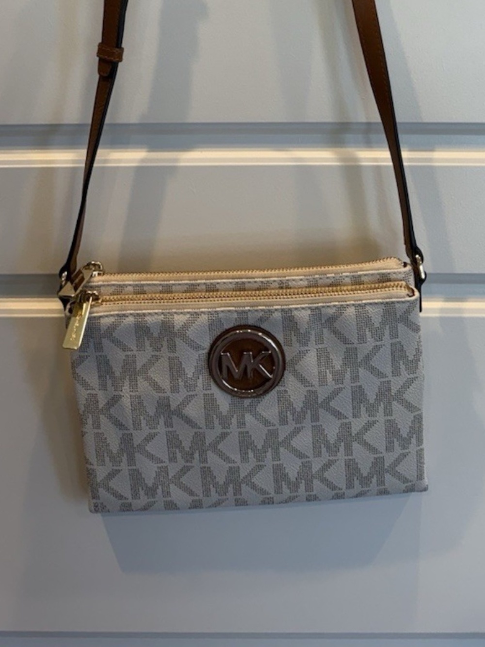 Authentic Michael Kors Fulton Double Zip Crossbody Cream Monogram